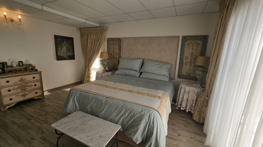 3 Bedroom Property for Sale in Wavecrest Eastern Cape